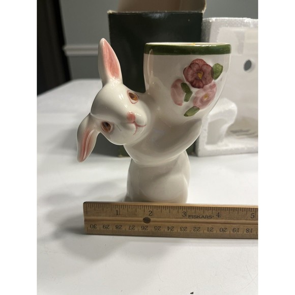 NEW Avon 1981 White Sunny Bunny Ceramic Candle Holder Hand Painted W/Candle - Picture 5 of 13